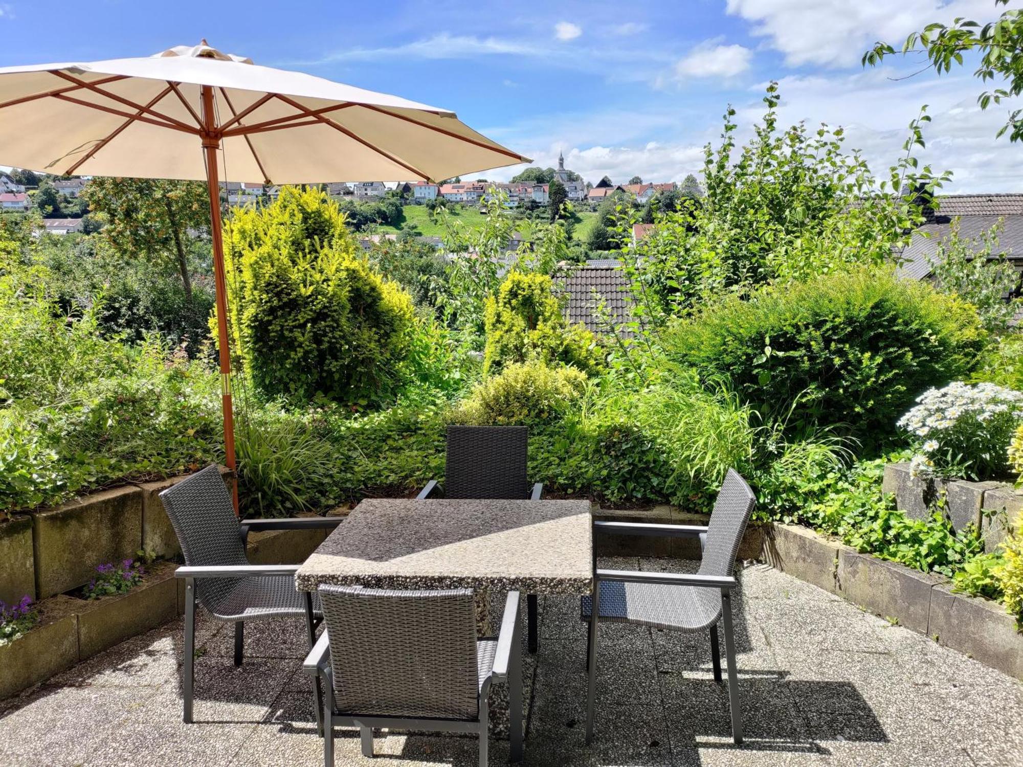 Ferienwohnung "Kirchblick" Im Ferienhaus Blumenhain Bad Wünnenberg Exteriér fotografie
